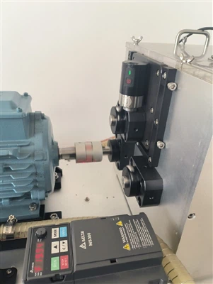 KMWIS trådløs vibrationssensor hjalp Ma'anshan Equipment Diagnostic Engineeri...